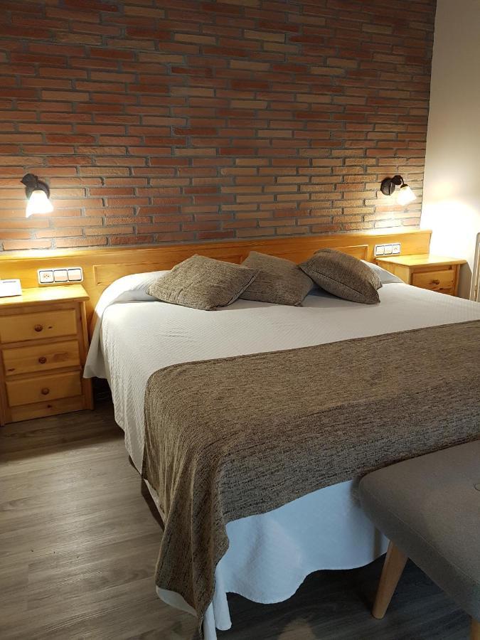 Hotel Sant Roc カンプロドン エクステリア 写真
