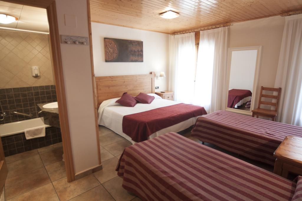 Hotel Sant Roc カンプロドン エクステリア 写真